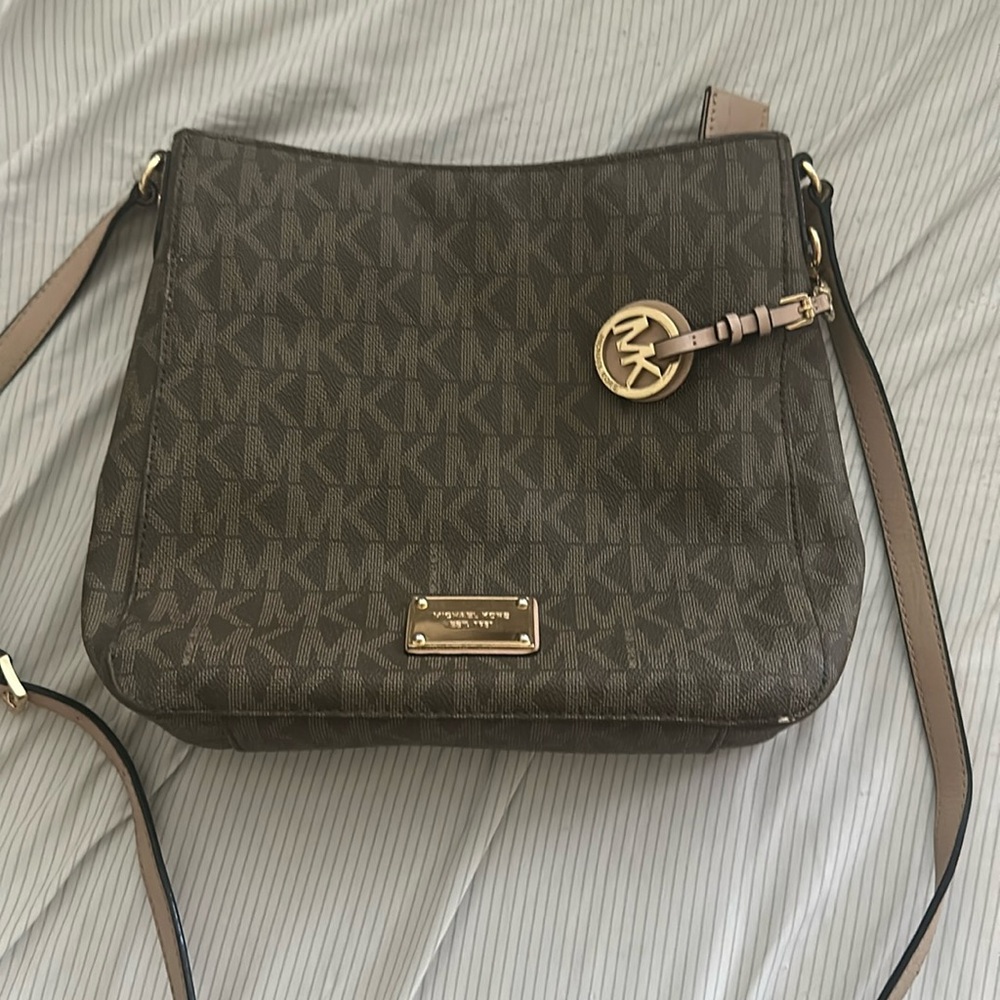 Michael kors purse